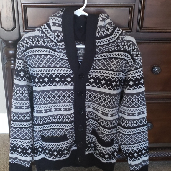 Poshmark Buy And Sell Fashion Home Decor Beauty More